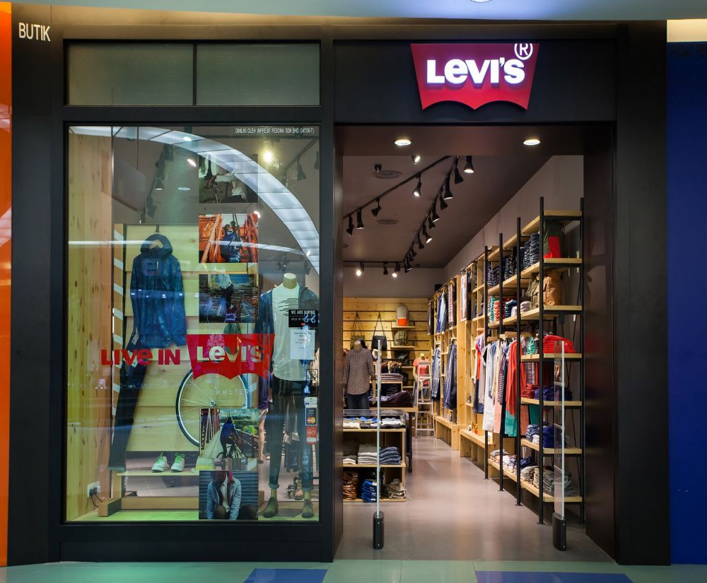 levis the mall