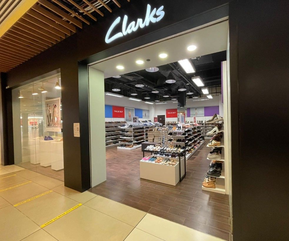 Clarks Bags & Shoes | Outlet | Building