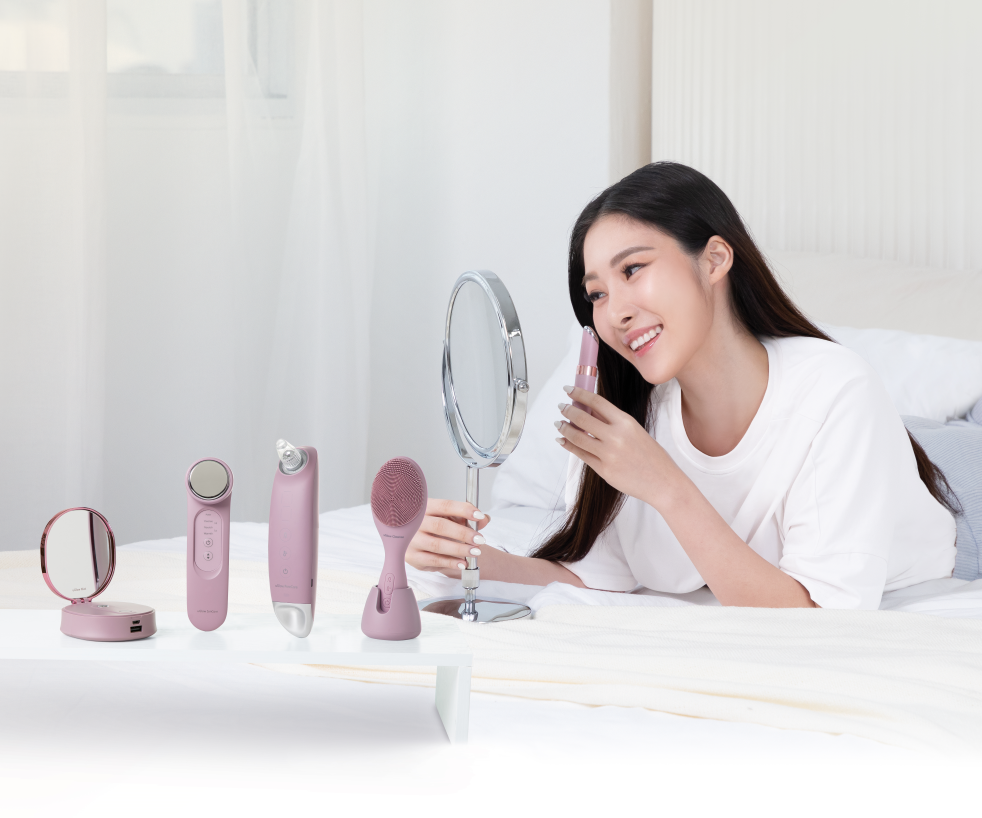 Pamper Yourself with OSIM uGlow Beauty Series Set of 5
